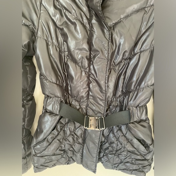 H&M Shiny Black Puffer Jacket with Belt puffed neck. NWOT size2 (small) - Picture 3 of 8